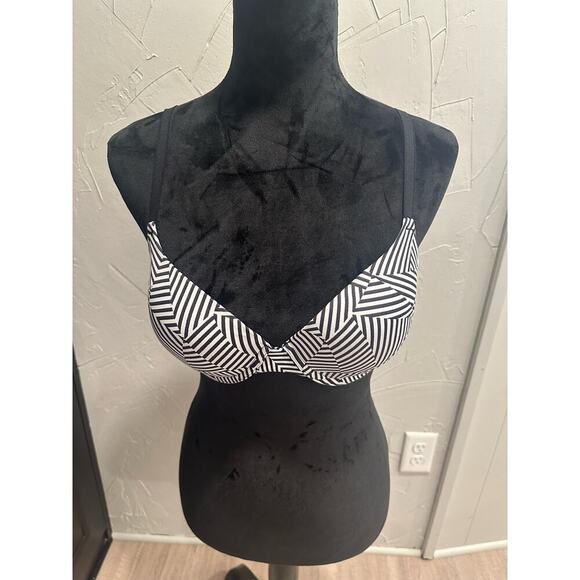 Victoria secret Other - Victoria Secret Pink Push Up Bra 36C